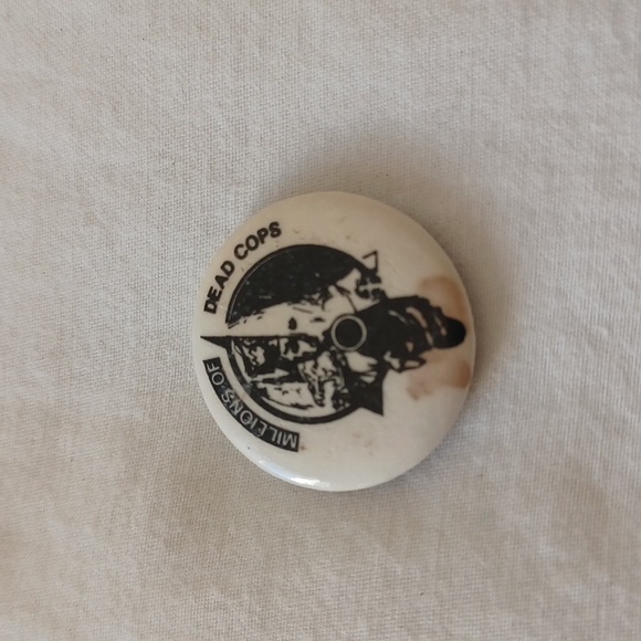 SET OF 10 Vintage 80s Political Punk Rock Pinback Buttons in Various Sizes - Picture 14 of 16